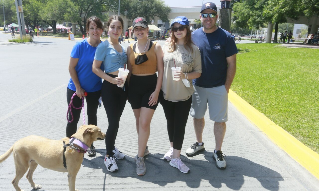 Susana Quintanilla, Eugenia Villarreal, Regina Villarreal, Daniela Villarreal y Luis  Villarreal / Foto: Omar Valdez