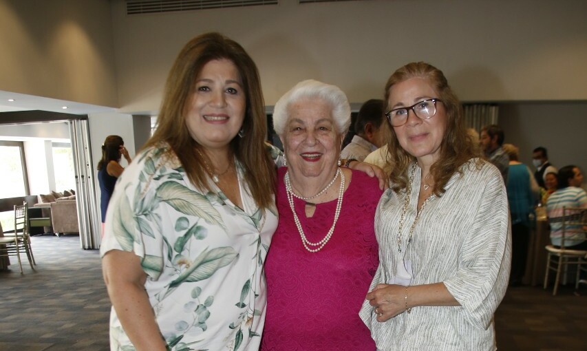 Tere Garza, Cristina Valdés y Cristina Garza / Foto: Antonio Mireles