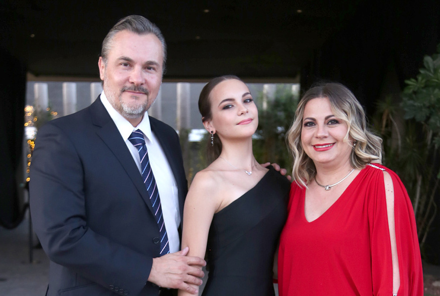 Agustín, Ángela y Claudia