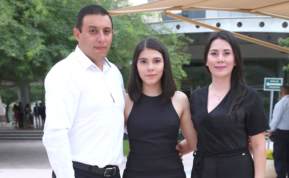 Carlos, Jimena y Liliana