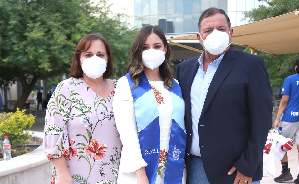 Cecilia, Paulina y Francisco