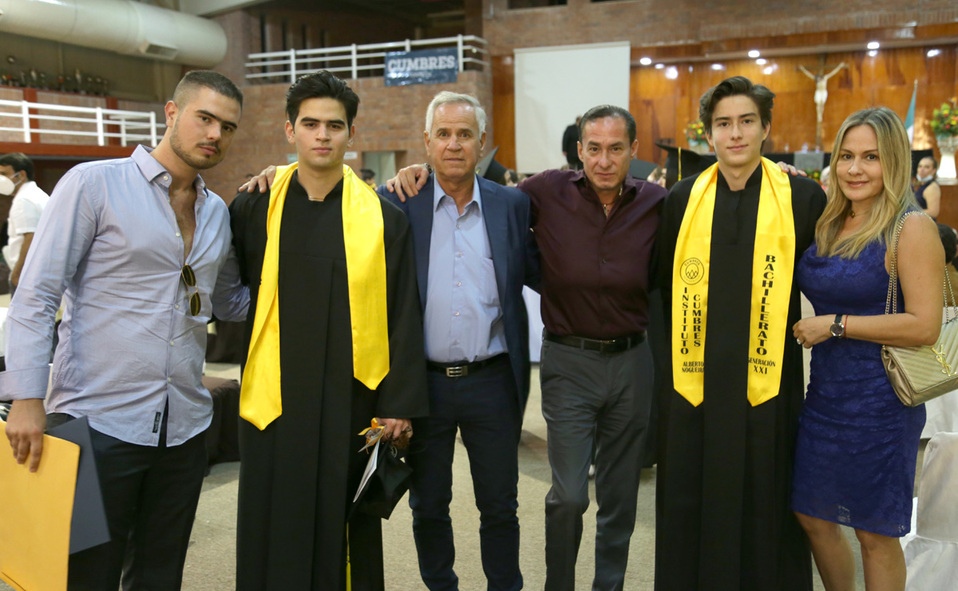 Diego, Bernardo, Jaime, Alberto, Alberto y Pily