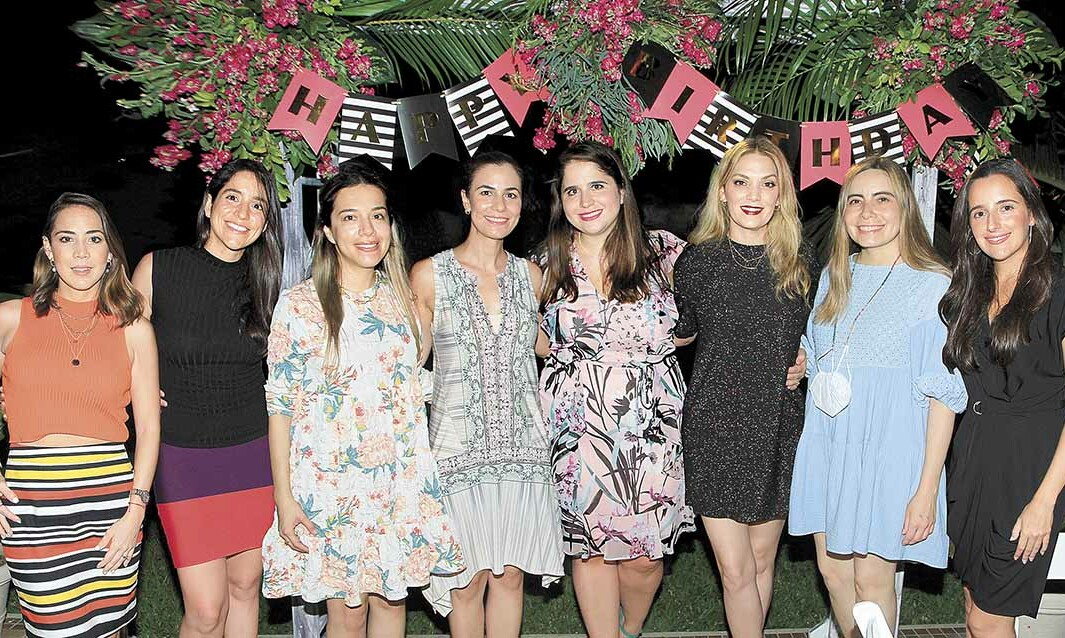 Lorena Biagi, Ana Cecilia Núñez de Cacéres, Julia Rojo, Mariana Rodríguez, Leslie Peña, Paulina Nettel, Nydia Canton y Yolanda Vallejo / Fotos: José C
