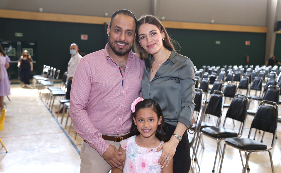 Juan, Mariángel y Mariana