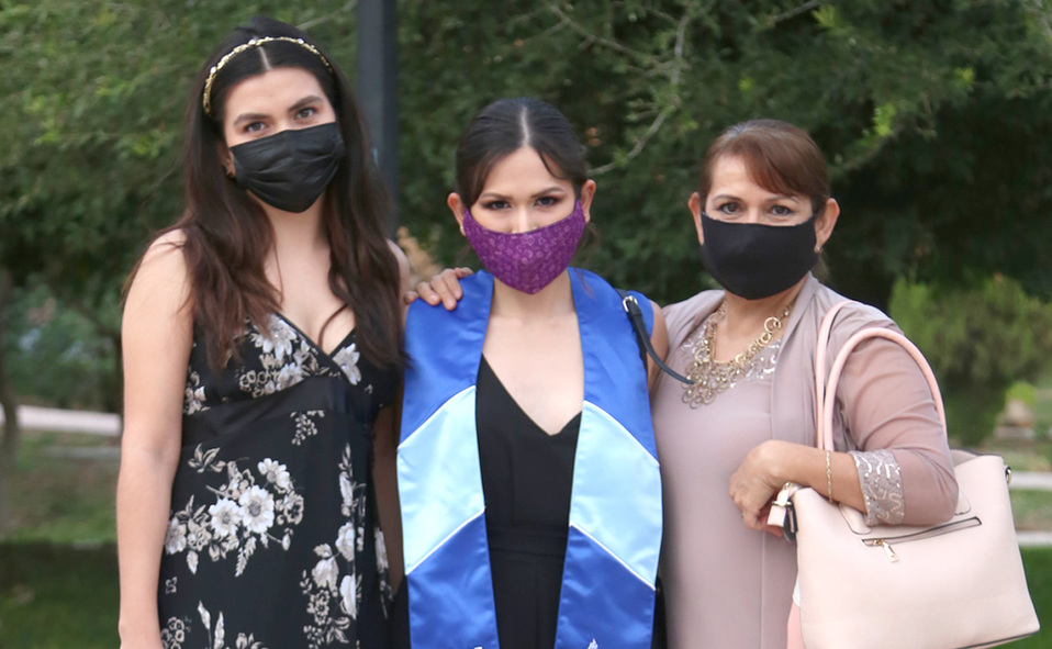 Magaly, Nidia y Nidia