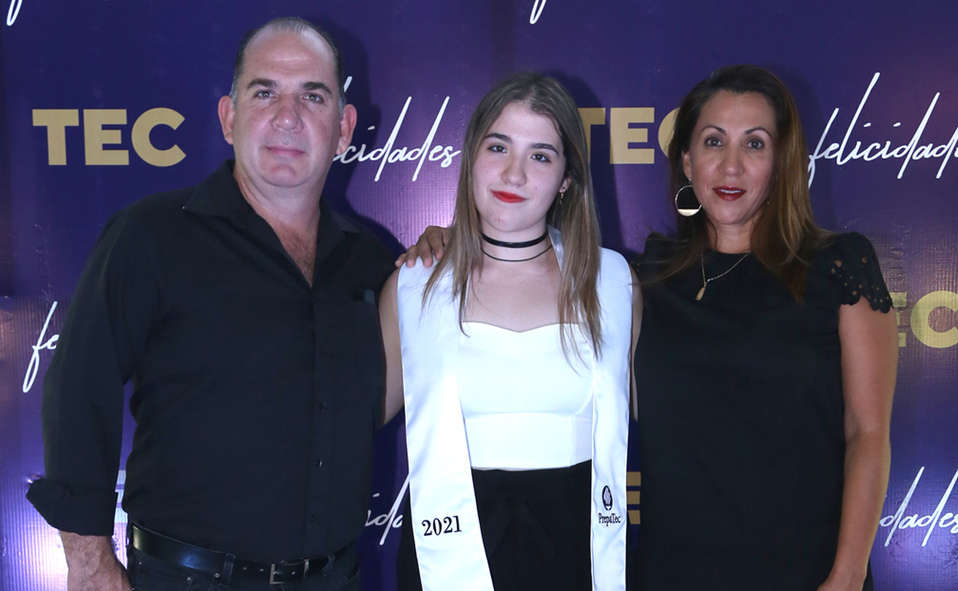 Manuel, Andrea y Samantha