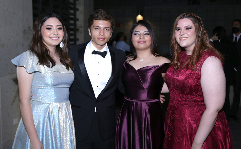 Mariale, Darío, Cecy y Marcela