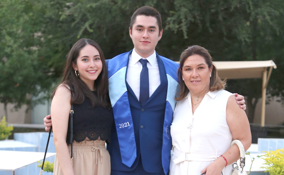 Michelle, Sebastián y Dulce