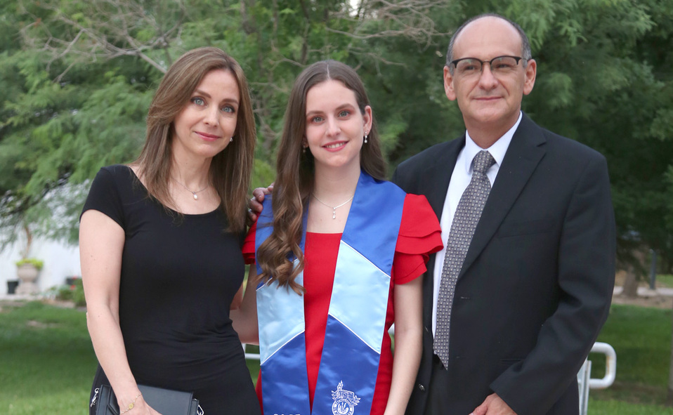 Mónica, Fernanda y Armando