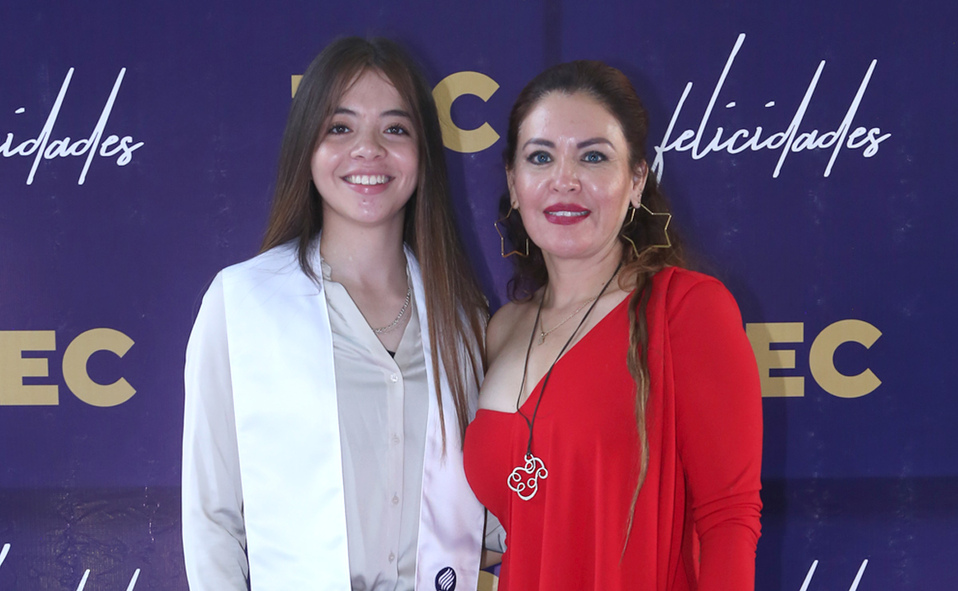 Mónica y Mónica