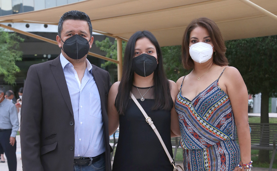 Pablo, Valeria y Edith