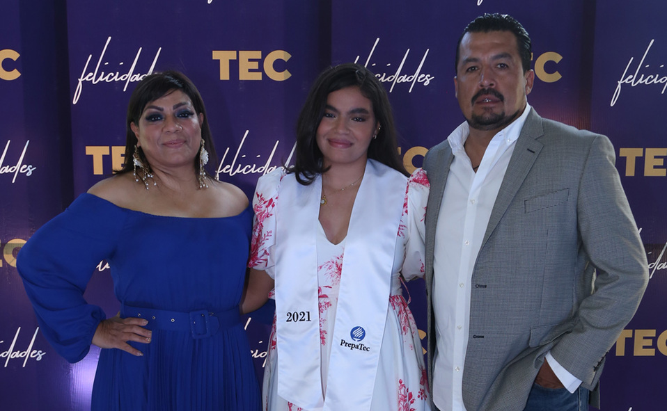 Ruth, Ana Sofía y Jesús