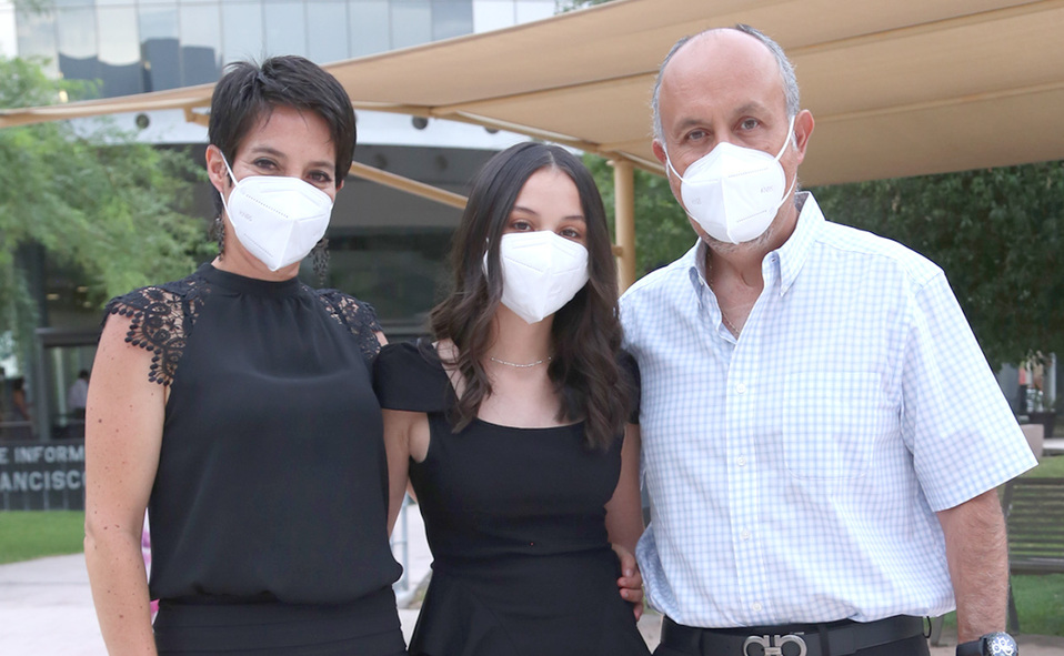 Verónica, María y Juan Carlos