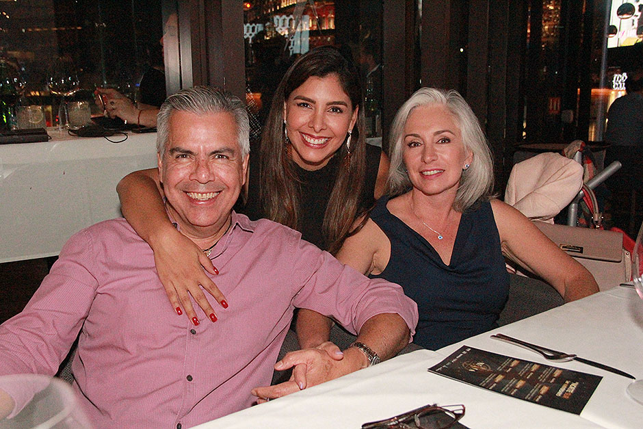 Óscar Sánchez, Marcela Sánchez y Marcela Loza