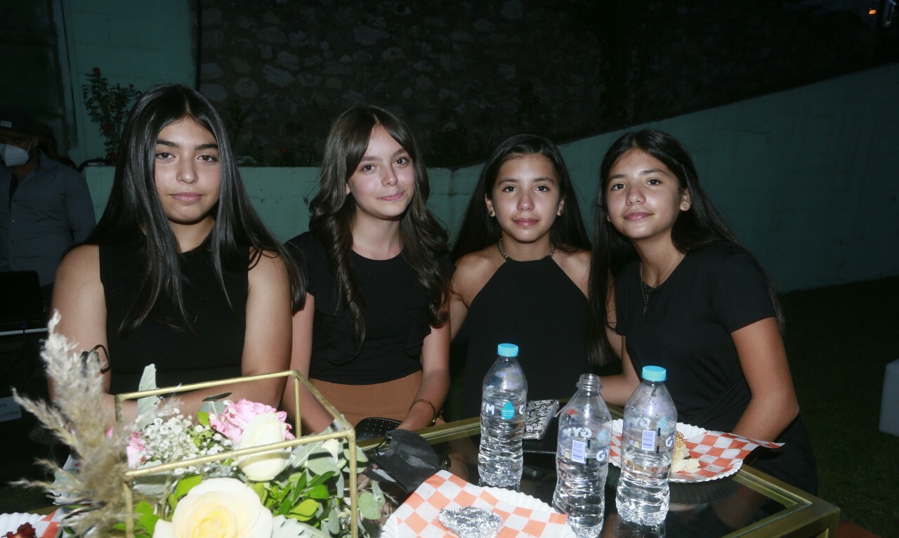 Bárbara Garza,Valentina González, Sofía de León y Regina de León / Foto: Omar Valdez