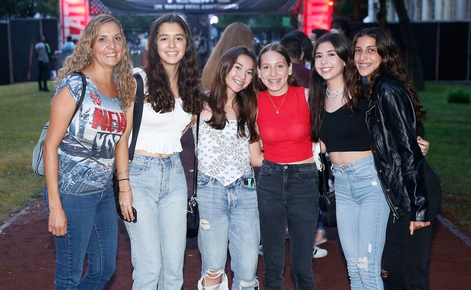 Janeth Garza, Mariana Solís, Jimena Victoria, Montserrat López, Paulina Regalado y Andrea Figueroa / Fotos: Daniel Saldívar