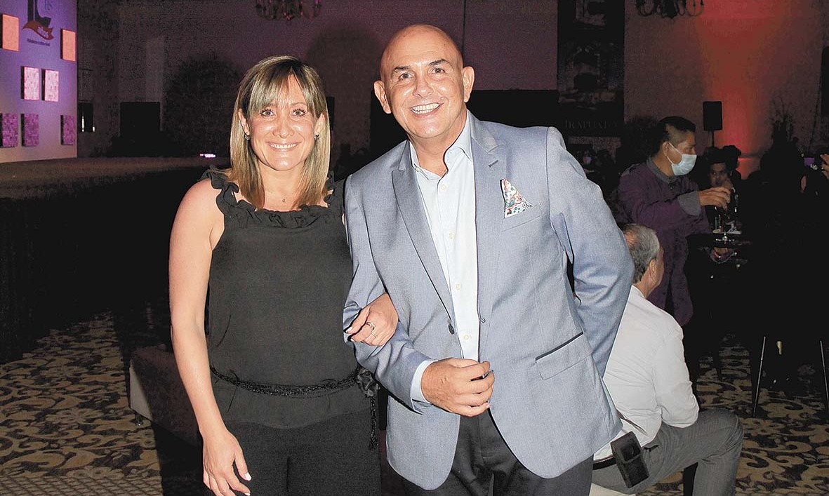 Rosa González y Óscar Schekaibán / Fotos: José Chang