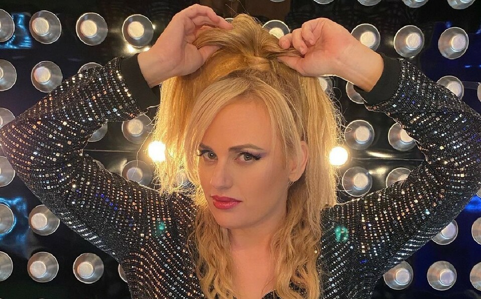 Rebel Wilson presume su figura en un bikini tras bajar de peso. (Foto: Instagram).