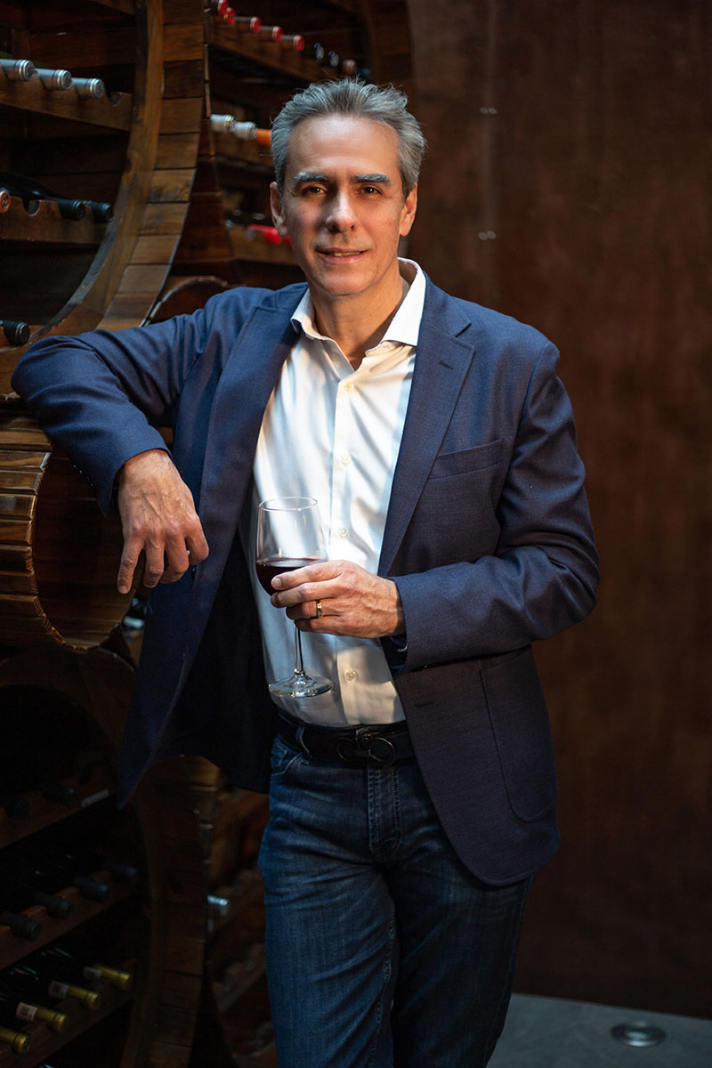 ARMANDO MARTÍNEZ