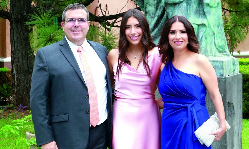 Mauricio Zambrano, Paola Zambrano y Mónica Díaz de Zambrano  / Foto: Daniel Saldívar