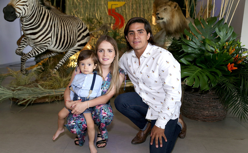 Julio, Mariana y Julio