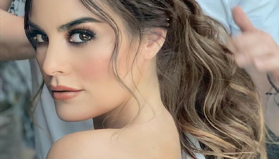 Ximena Navarrete comparte el avance de su embarazo con una tierna fotografía. (Foto: Instagram).