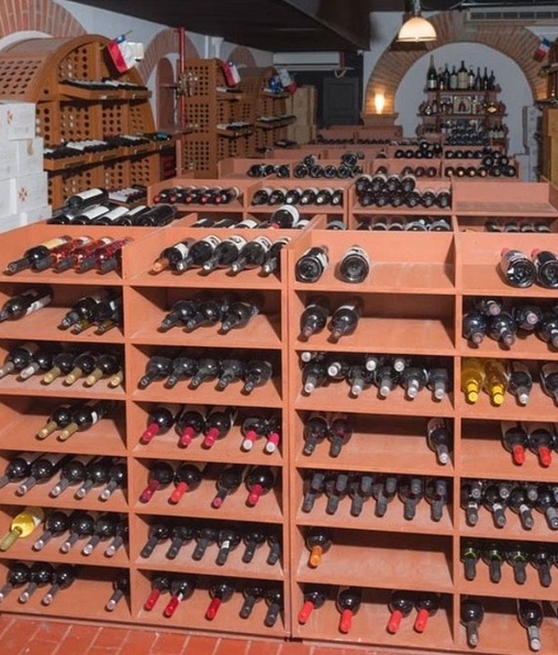 Alfredo Di Roma fue reconocido por su cava de vinos (FOTO: Cortesía).