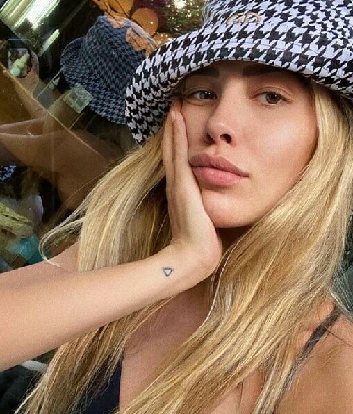 Michelle Salas y los trajes de baño en tendencia este verano. (Foto: Instagram).