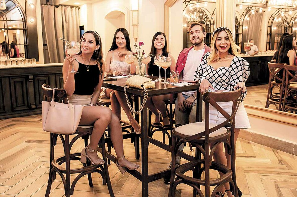 Jessica Manzur,Andre Piñeyro, Zita Chavéz, Marcos Vargas, Norita Izaguirre / Fotos: Cortesía