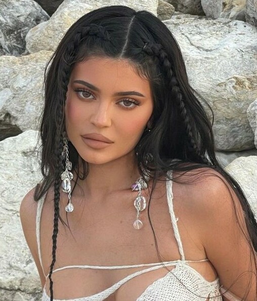 Kylie Jenner y el monokini que hará tendencia este otoño (Foto: Instagram)