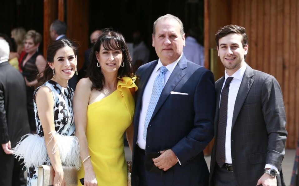 Magda Johnson de Zambrano, Bibi Elizondo de Zambrano, Salvador Zambrano y José Alberto Zambrano / Foto: Daniel Saldívar