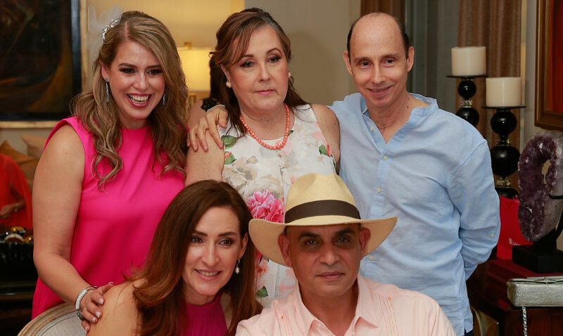 Mary Ruiz, Jaime Riquelme, Eva Flores de Adame, David Adame y Lydia Adame