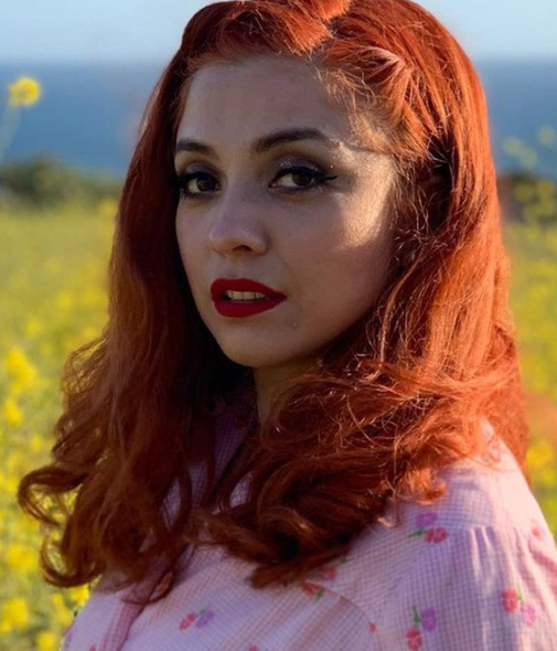 Mon Laferte revela su embarazo
