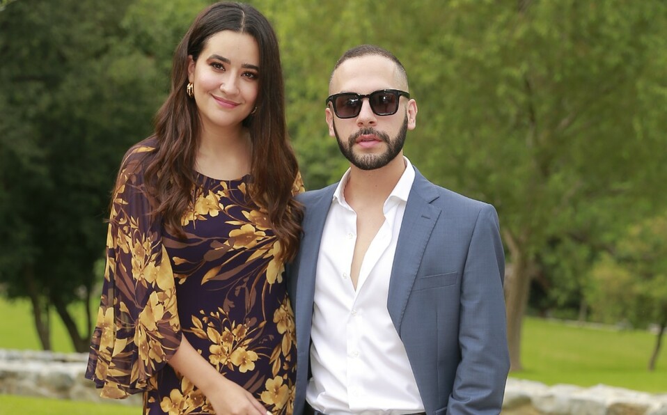 Ana Cecilia Lozano y Carlos Zaur. FOTO: DANIEL SALDÍVAR