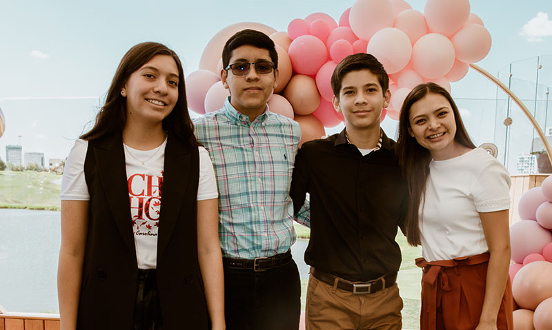 Lilian Bernal, Eduardo Adonai, Antonio Toledo y Linochka Bernal
