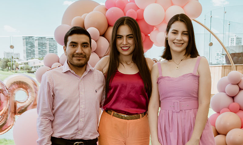 José Manuel Reyes, Ana Paula y Pérez y Katya Verá