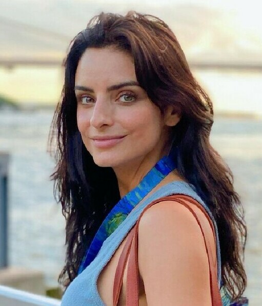 Aislinn Derbez y el look favorito del verano con el que arrasó en las calles de Nueva York. (Foto: Instagram).
