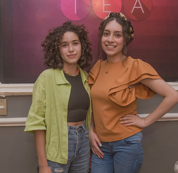 HANNA ZAPIEN Y VALERIE VERA