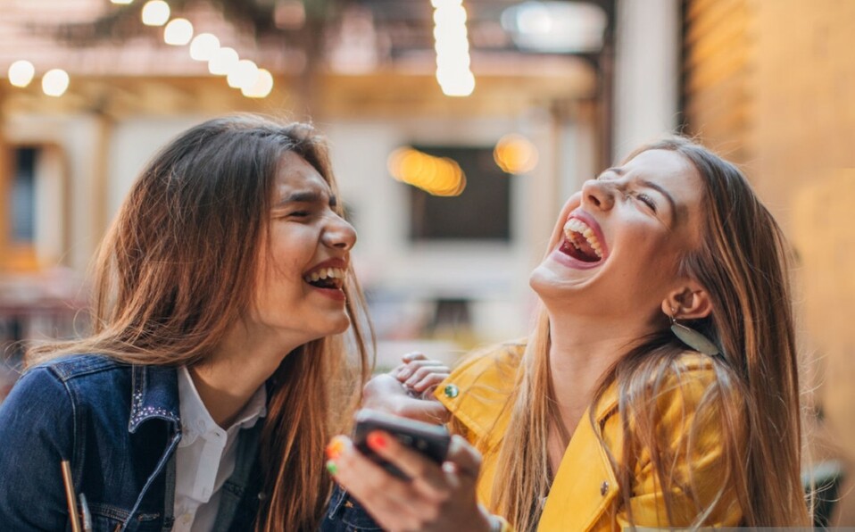 Por qué pasar tiempo con amigas es bueno para tu salud. Foto: Getty