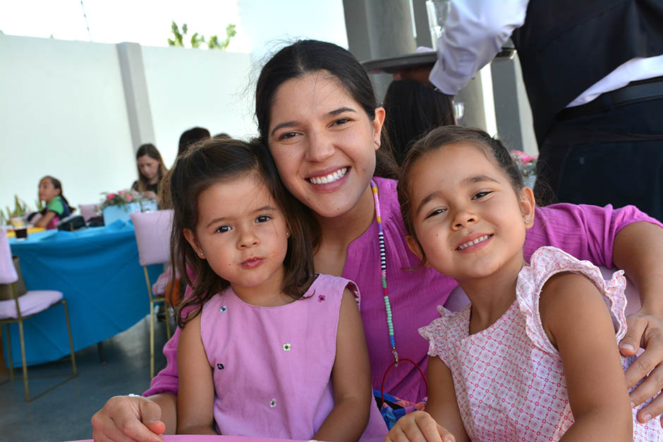 Ale Moreno, Fer Montaño y Daniela Montaño