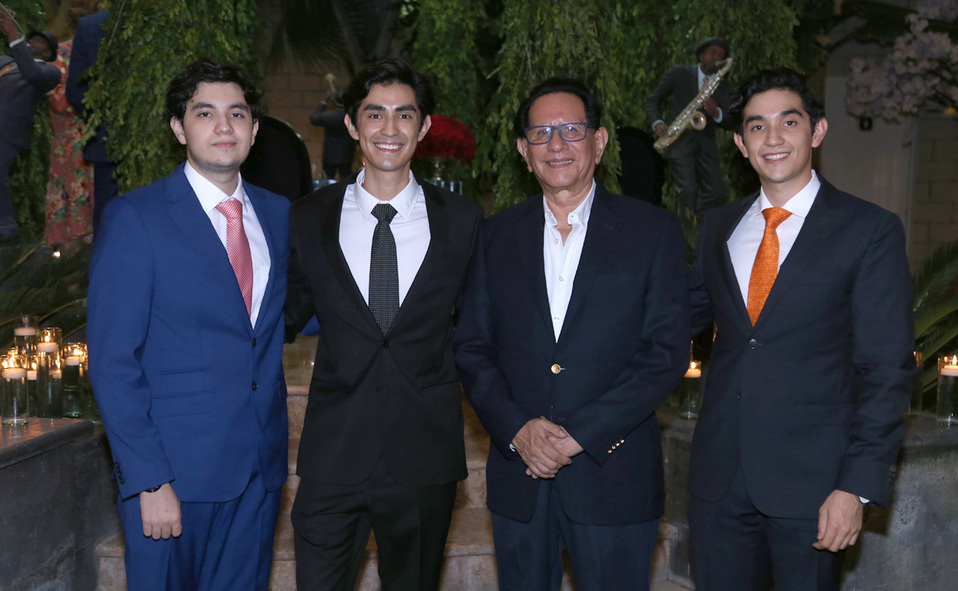 Familia del novio. Emmanuel, Manuel, Manuel y Juan