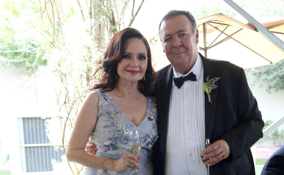 Papás de la novia. Marisol y Constantino