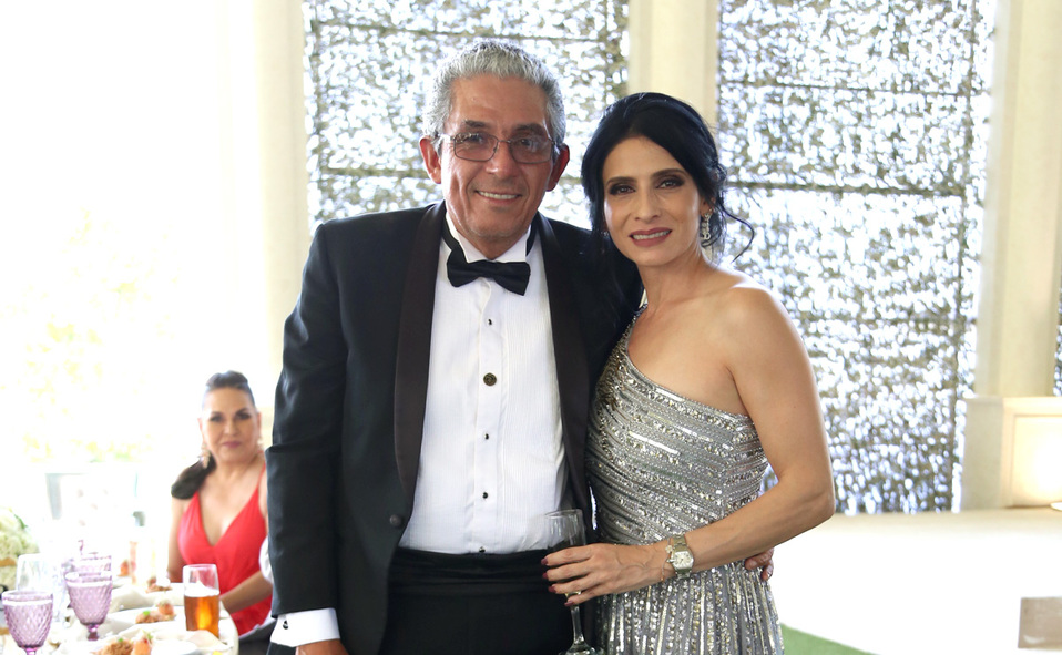 Papás del novio. Gualberto y Blanca