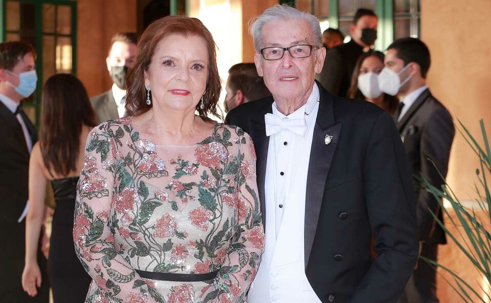 Papás del novio. Maruca Hinojosa de Boesch  y Enrique Boesch Garza / Fotos: Daniel Saldívar