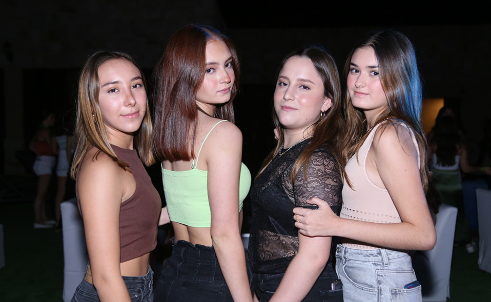 Regina, Ana, Fer y Caro