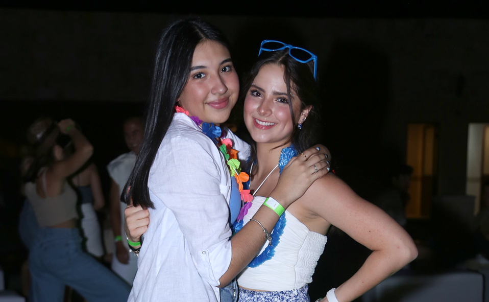 Valeria y María Bárbara