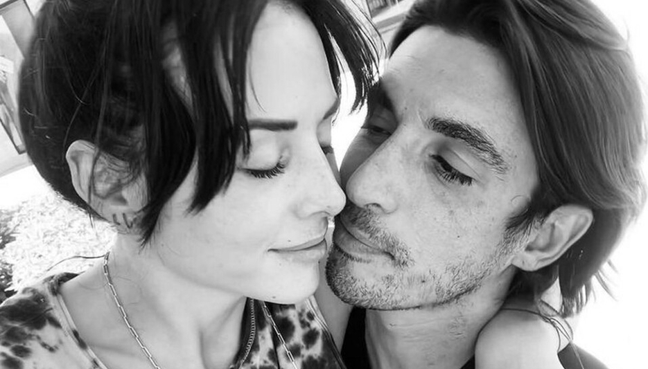 Alberto Guerra envía amoroso mensaje su esposa, Zuria Vega tras su batalla contra las adicciones