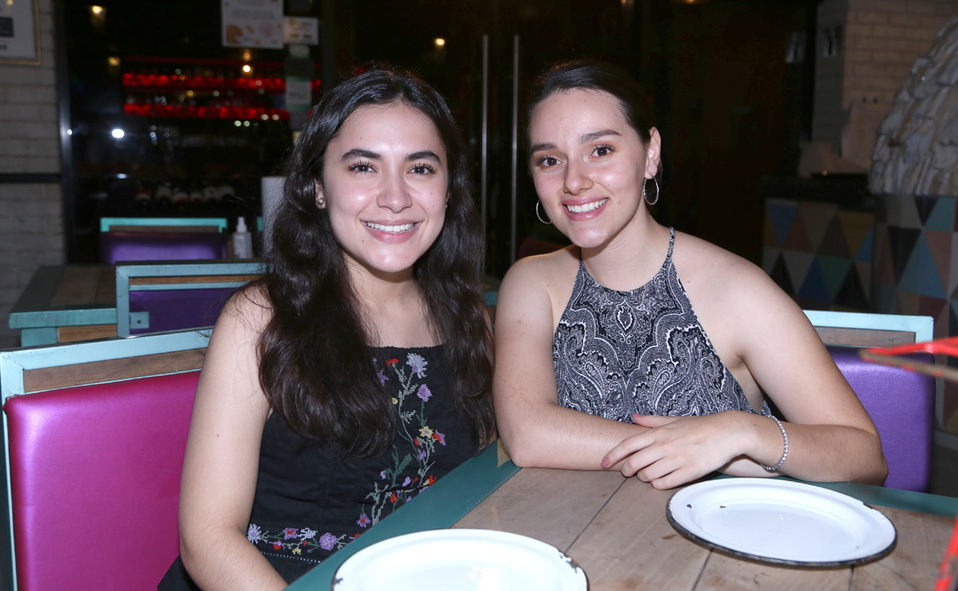 Ana Lucía y Pamela