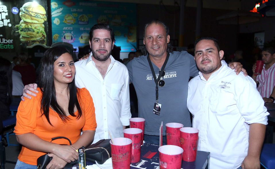 Karla, Miguel, Rodolfo y Jorge