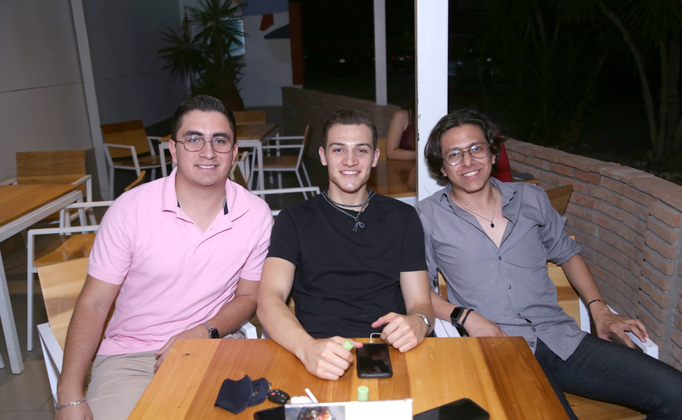 Gustavo, Diego y Gabriel